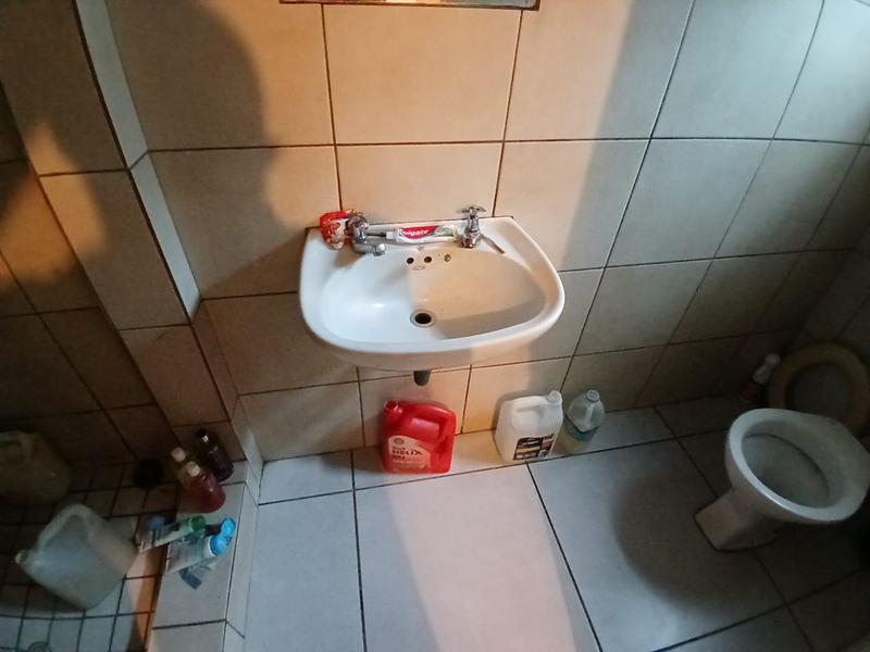 4 Bedroom Property for Sale in Lentegeur Western Cape